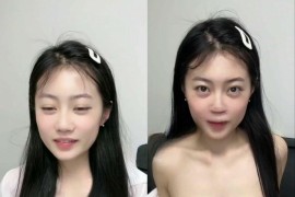 【一对一】❤️大三学生妹裸聊 笑起来含蓄超甜美！