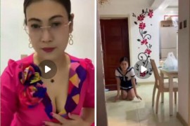 快手   东北眼镜姐 极品熟女  发骚 喝尿 舔脚啪啪双女