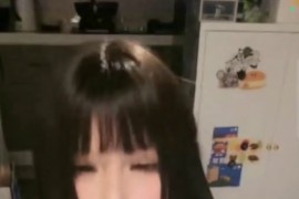 视讯  kk   精品1v1 可爱嫩妹  一对一裸聊 黑丝 道具插逼  喷水